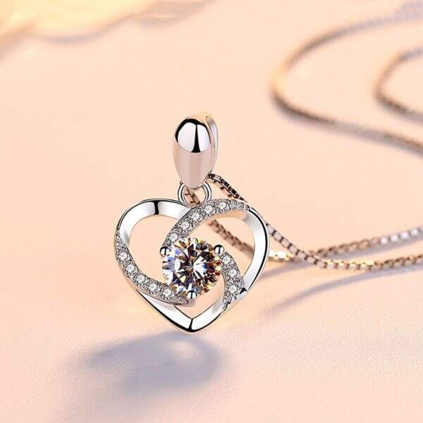 Heart-shaped Necklace - Image 1
