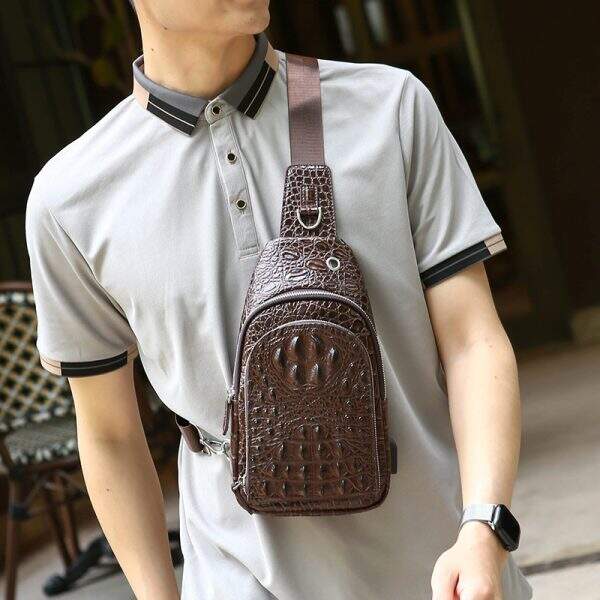 Crocodile patterned men's shoulder bag commuting chest bag - Image 2