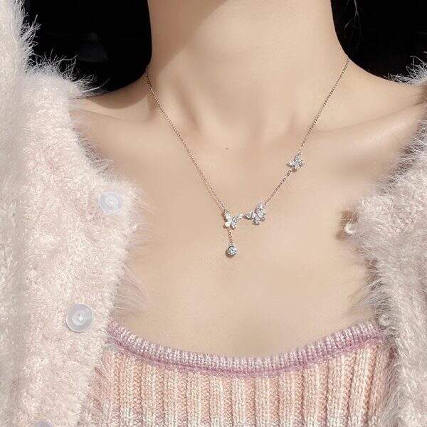 Ladies' butterfly tassel necklace - Image 3