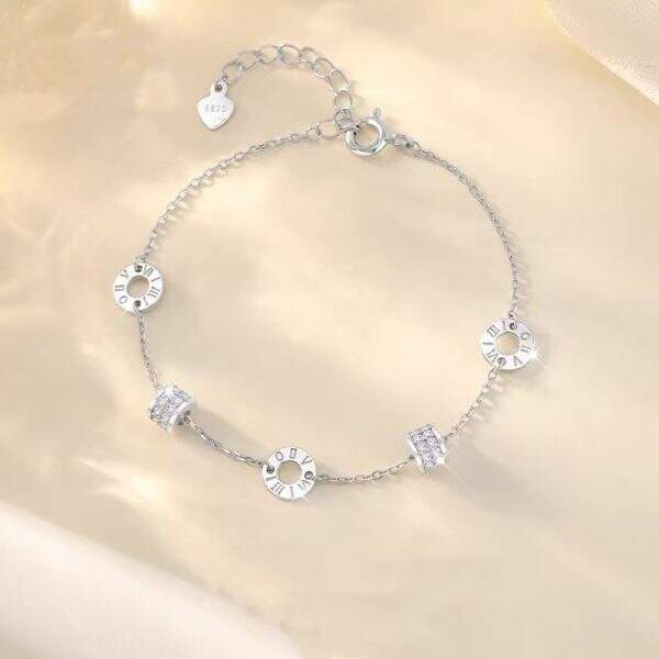 Ladies Roman numeral bracelet - Image 3