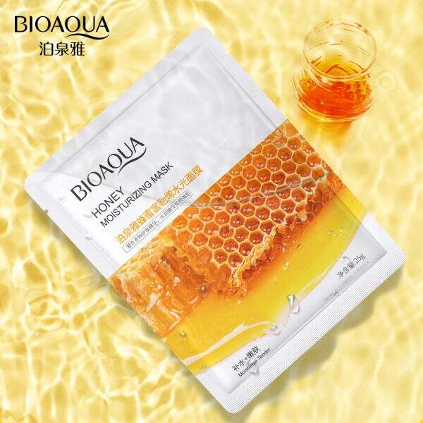 A facial mask that moisturizes, nourishes and softens the skin. - Image 4