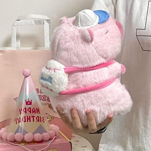 Capibala Backpack Doll - Image 4