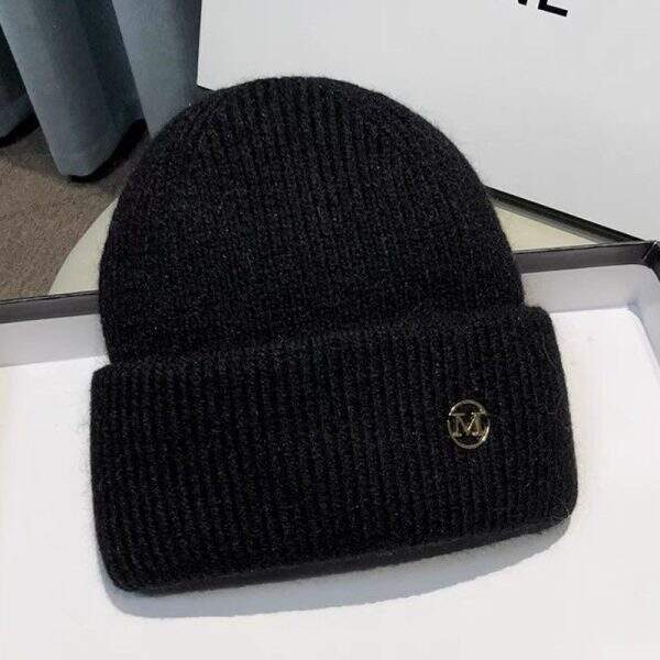 Knitted Hat Girl - Image 4
