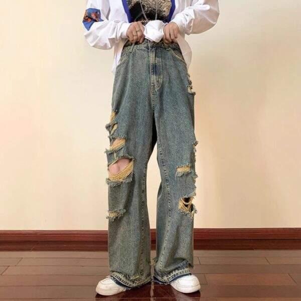 Hip hop style, a well-known trendy brand - Image 3