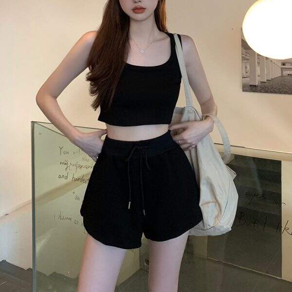 Short vest and shorts - Image 4