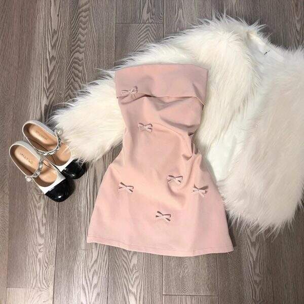 Pink V-neck dress - Image 5