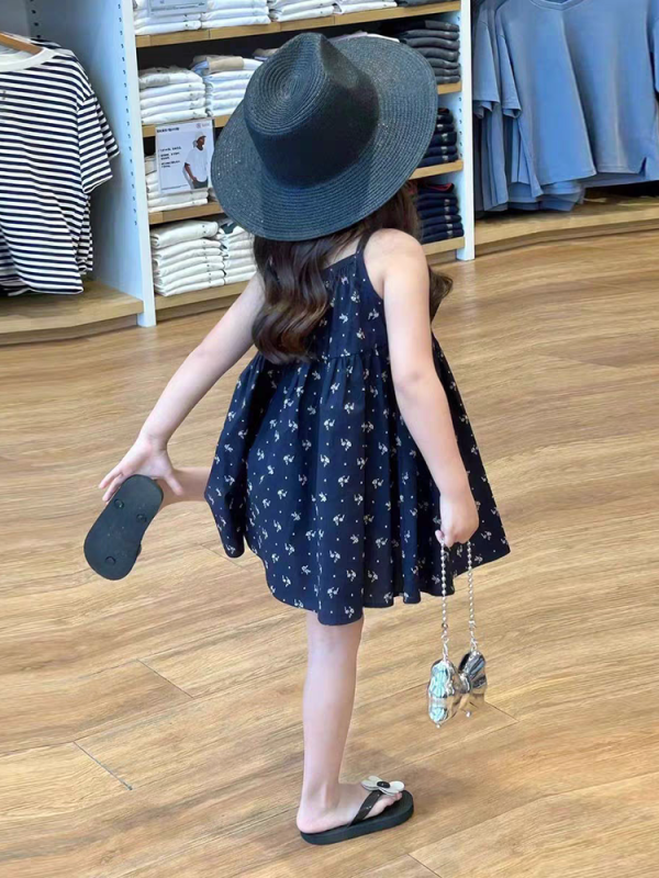 girl's dress - Image 2