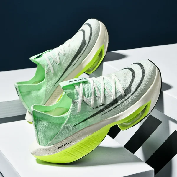 Running shoes - Image 2