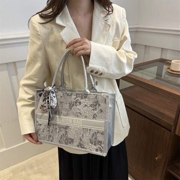 Fashionable single shoulder bag - Image 2