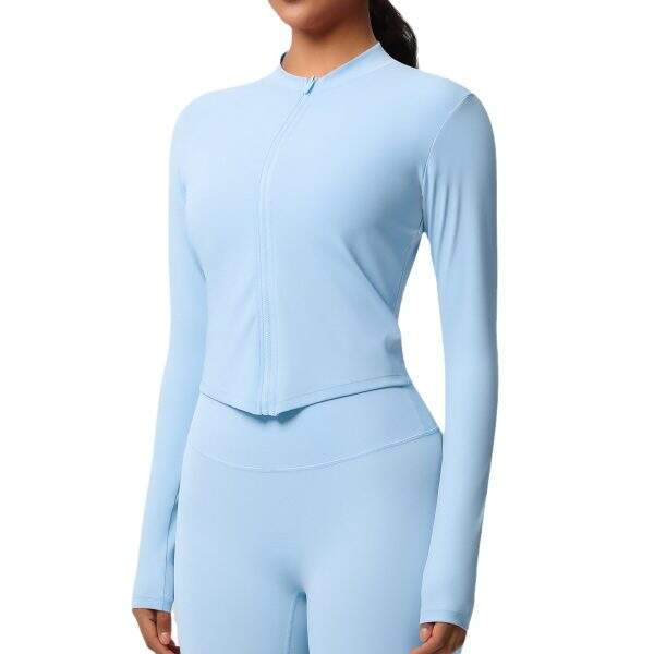 Tight fitting sportswear - Image 5