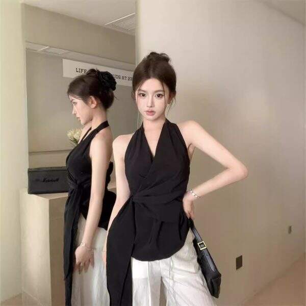 sleeveless vest - Image 1