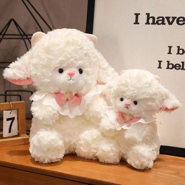 Little lamb doll plush toy - Image 2