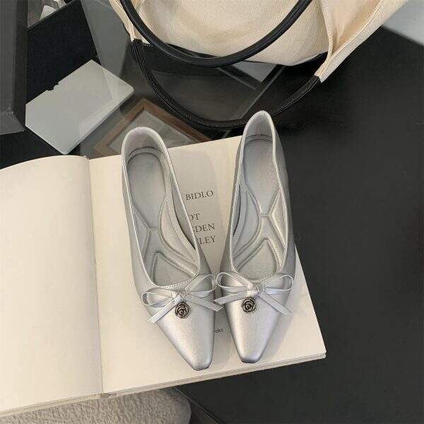 Pointed flat shoes - Image 5
