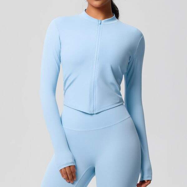 Tight fitting sportswear - Image 2
