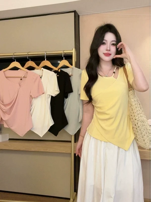 Short sleeved T-shirt for women - Image 1