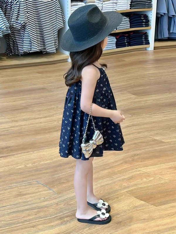 girl's dress - Image 3