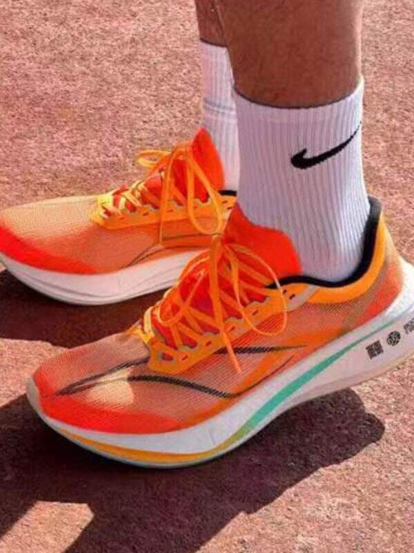 Running shoes for men - Image 4