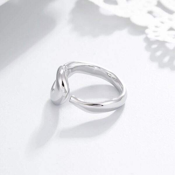 Ladies' rings designed specifically for women - Image 3