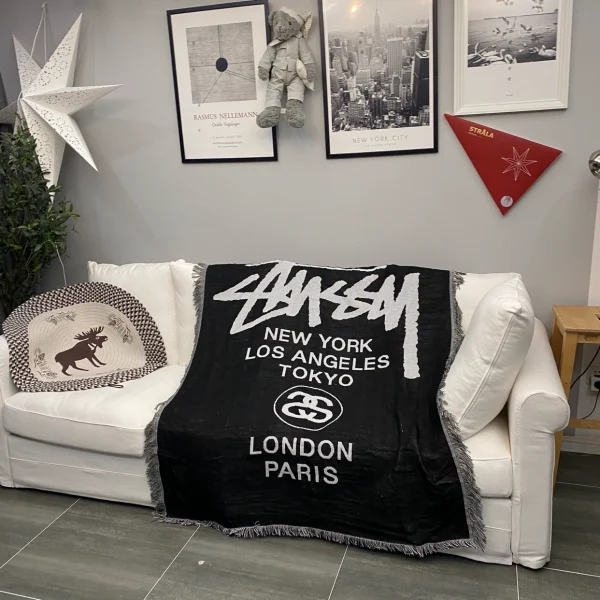 American Street Trendy New York Stucy Blanket Trendy - Image 2