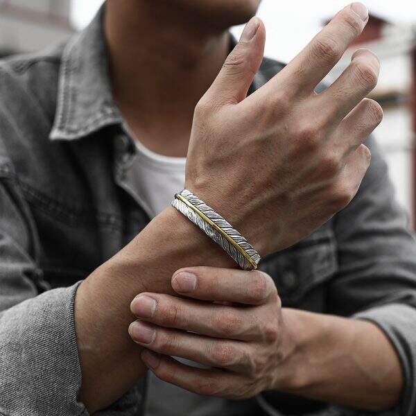 Tang Grass Feather Bracelet for Men - Image 4