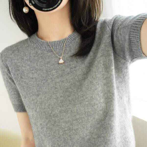 Female pullover sweater - Image 2