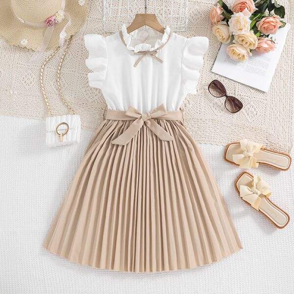 Girls dress - Image 1