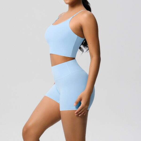 Shorts and vests - Image 4