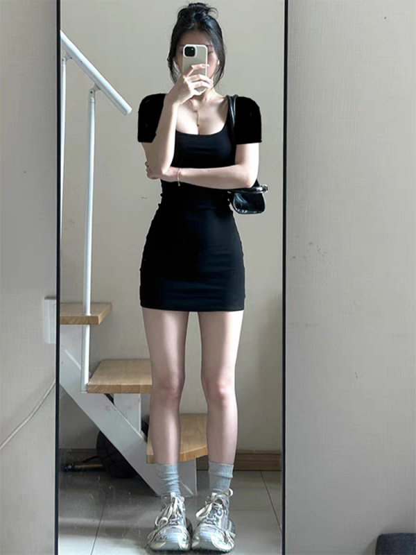 Sexy tight mini skirt - Image 4