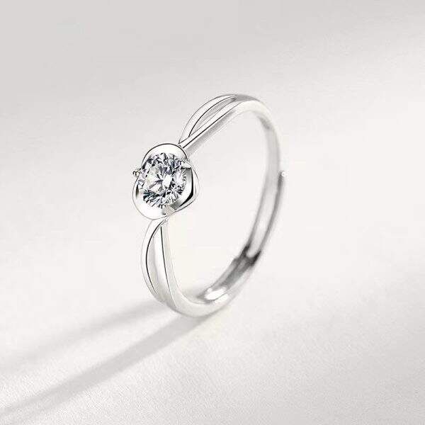 Luxury diamond ring - Image 1