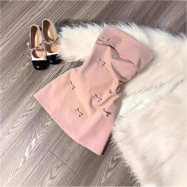 Pink V-neck dress - Image 2