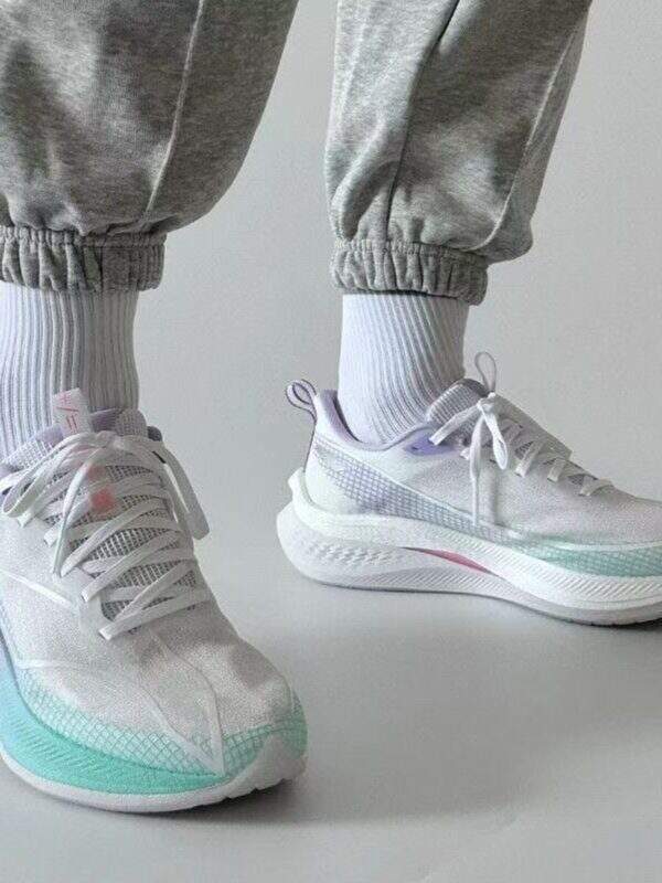 Men's running shoes - Image 4