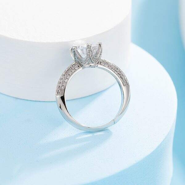 Moissanite Diamond Ring - Image 3