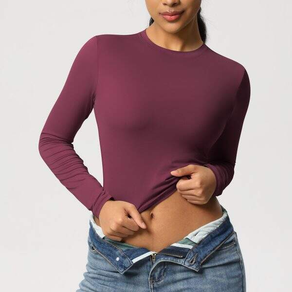 Tight fitting sports T-shirt - Image 4