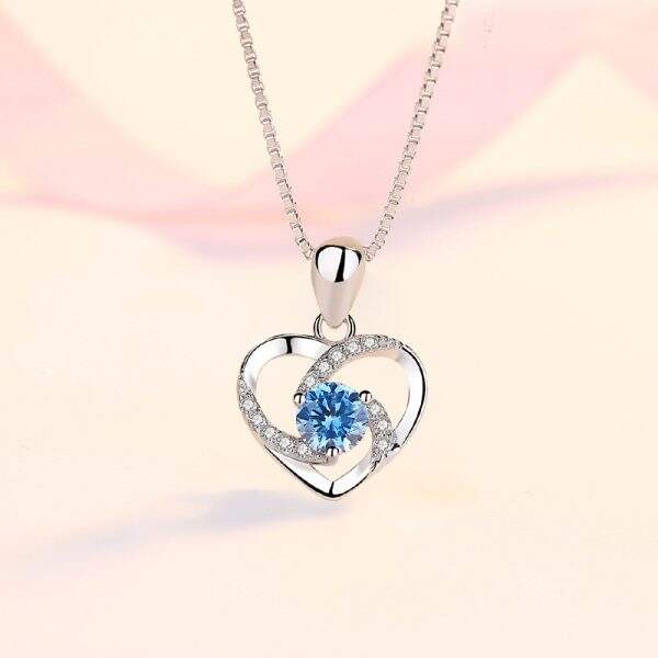 Heart-shaped Necklace - Image 4