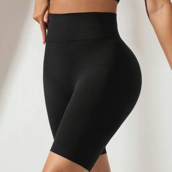 High waisted shorts - Image 3