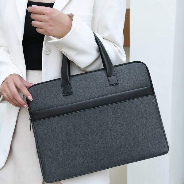 Waterproof and lightweight laptop bag - Image 2